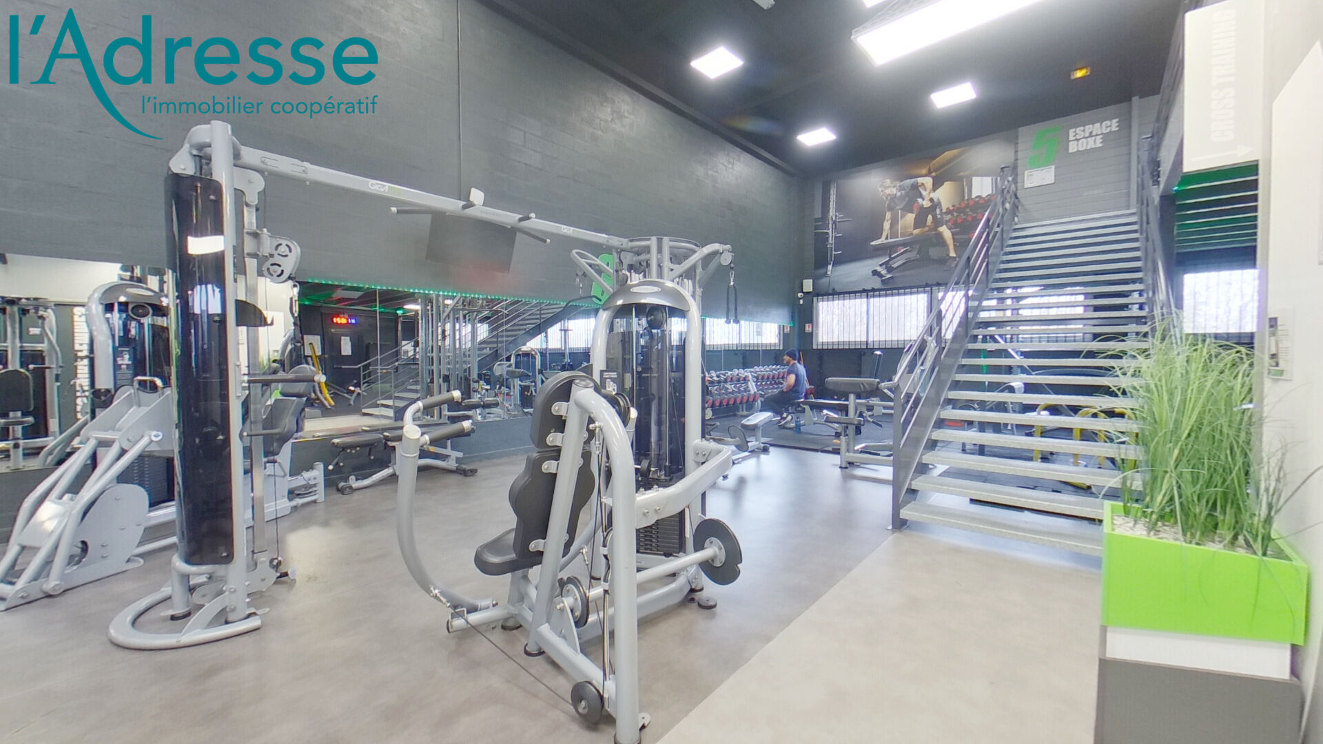 Fonds de commerce CHAMPS SUR MARNE (77420) 500.00 m&sup2;