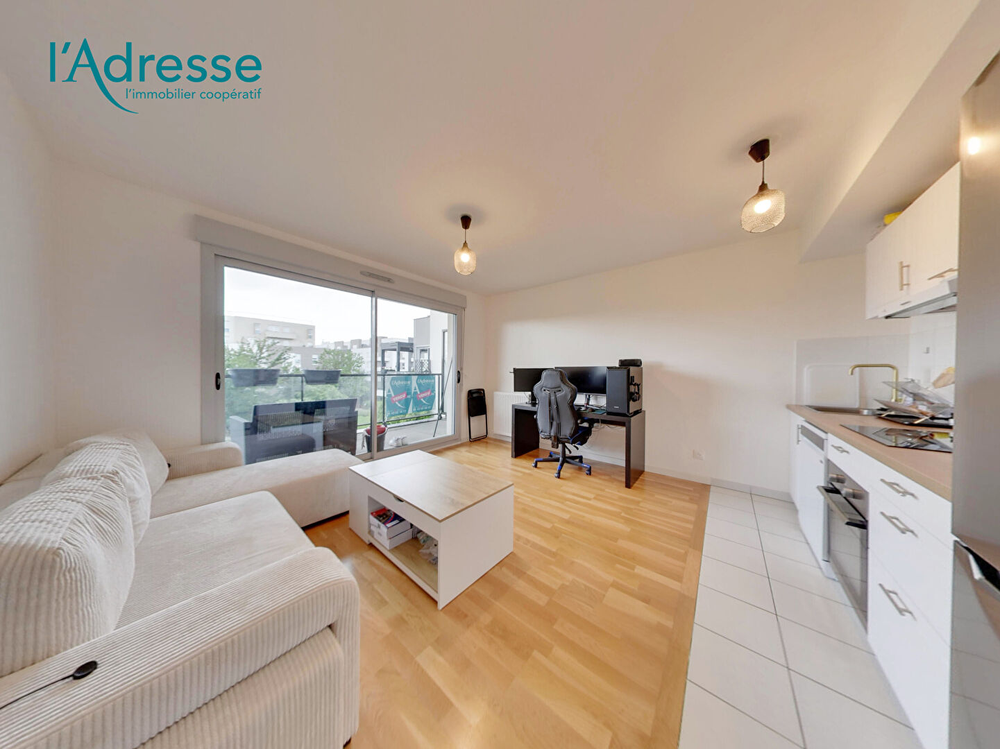 Noisy-le-Grand (93) Exclusif 235 000 € Appartement 2 pièces , 1 chambre 42.00 m² Avec balconterrasse Voir le bien
