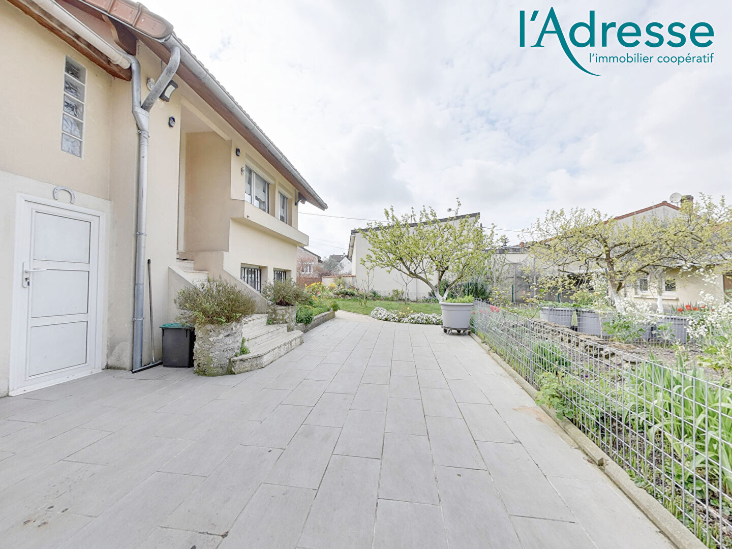 Maison NOISY LE GRAND (93160) 5 pi&egrave;ces 145.00 m&sup2;