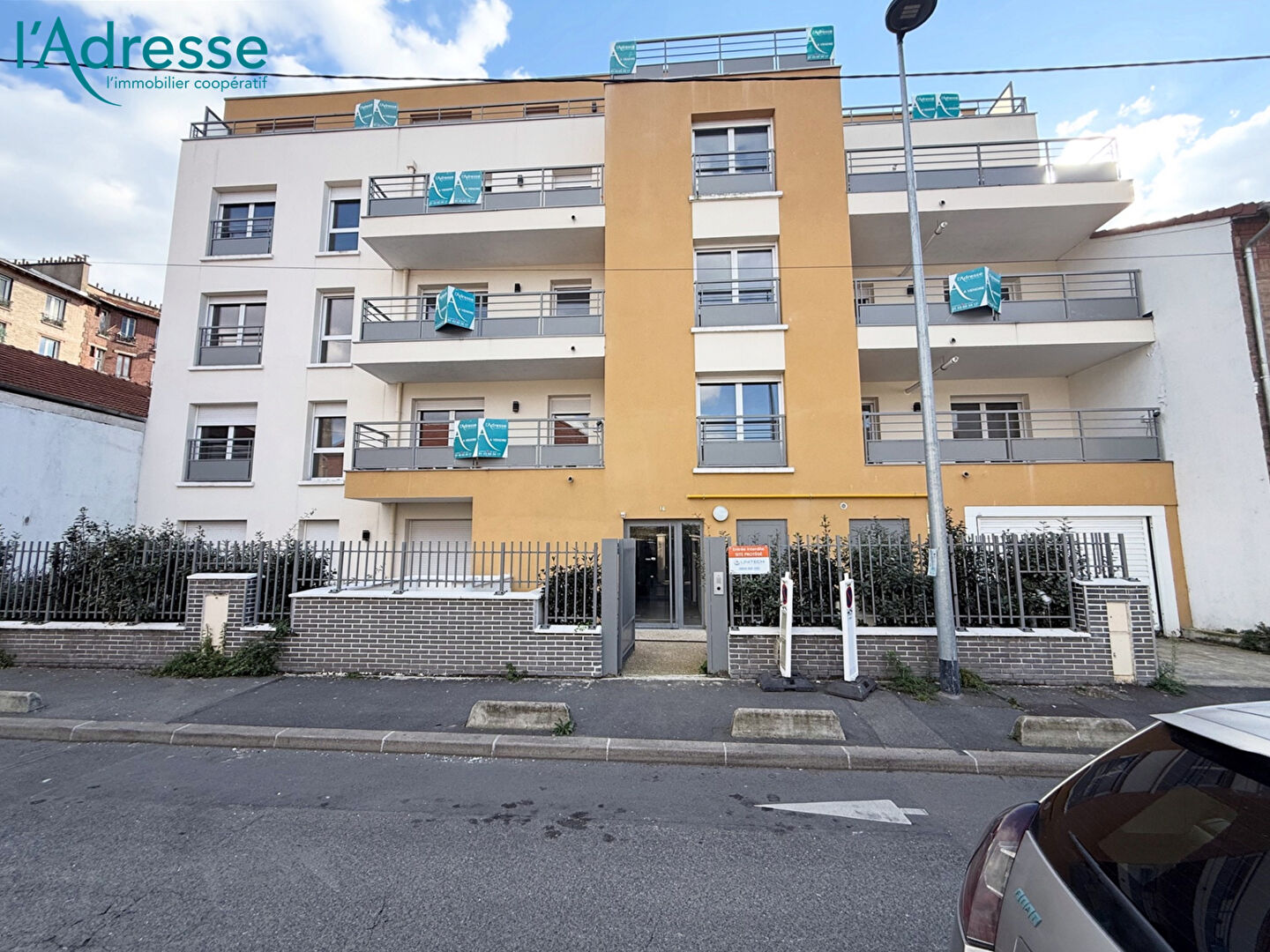 Immeuble NOISY LE SEC (93130) 53 pi&egrave;ces 1100.00 m&sup2;