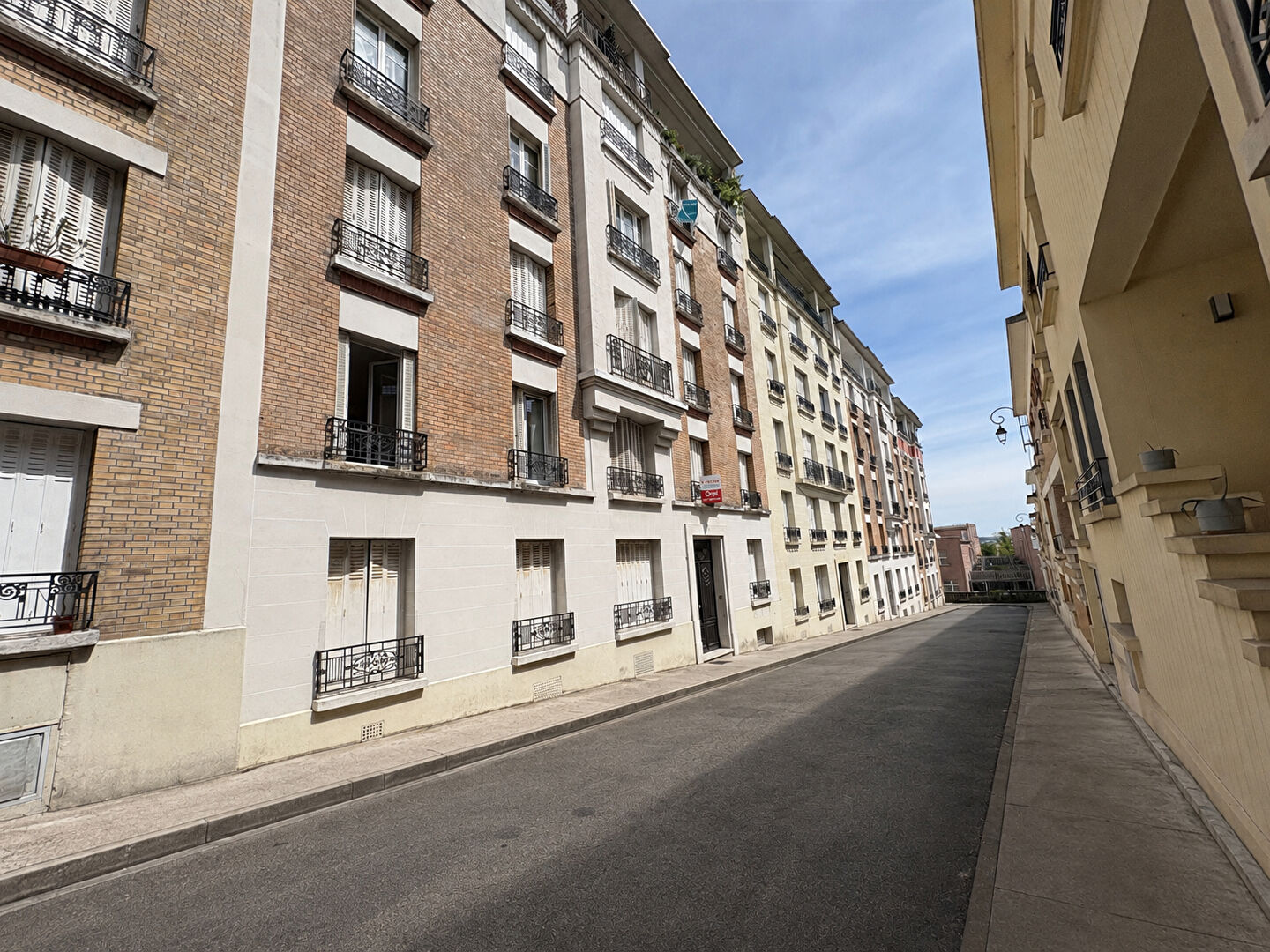 Nogent-sur-Marne (94) 1 210 € / mois cc Appartement 2 pièces , 1 chambre 44.04 m² Meublé Voir le bien