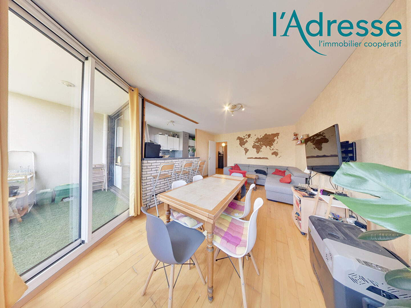 Champs-sur-Marne (77) 195 000 € Appartement 3 pièces , 2 chambres 67.14 m² Avec balcongarage/box Voir le bien