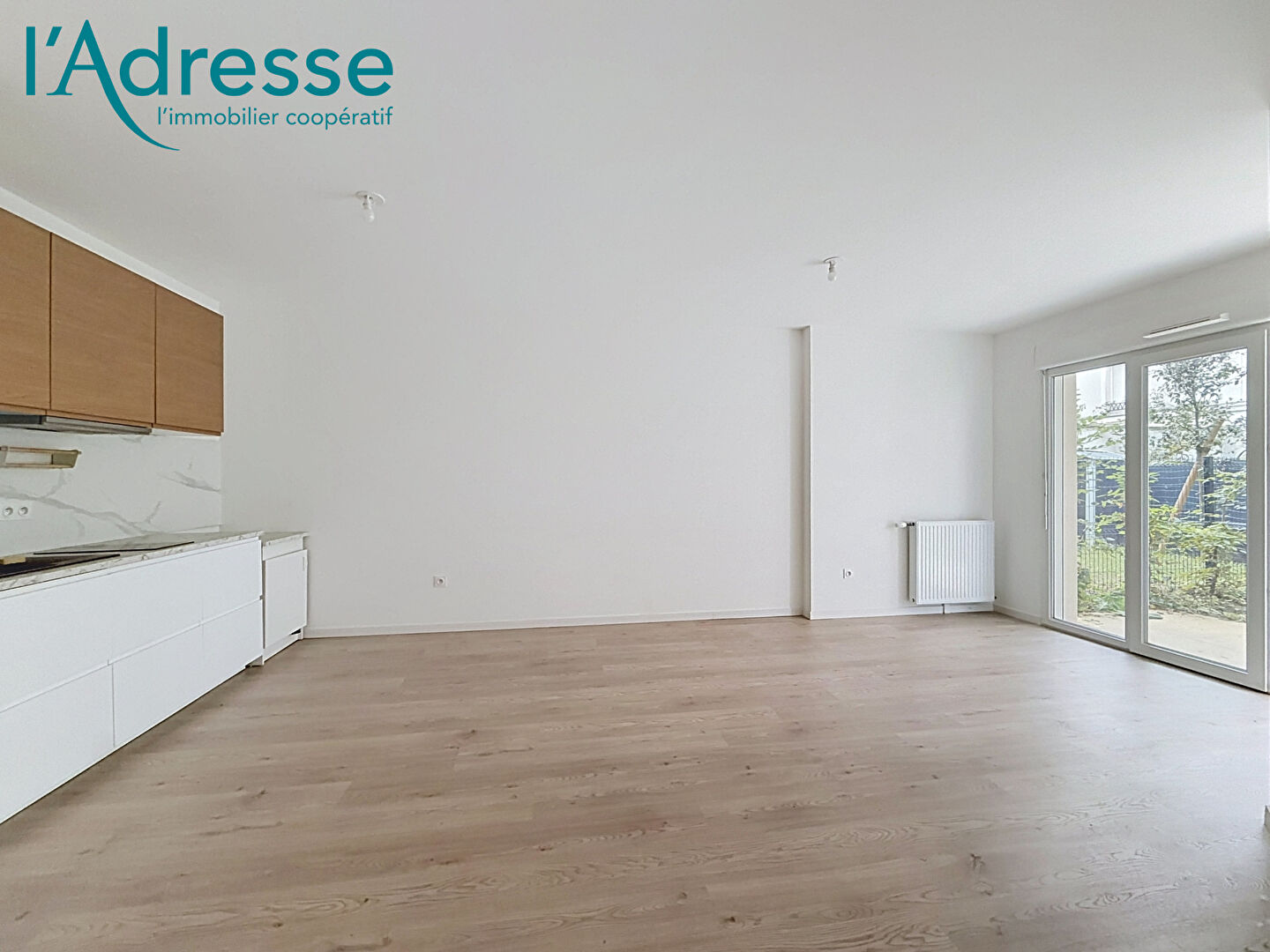 Noisy-le-Grand (93) 279 000 € Appartement 3 pièces , 2 chambres 60.00 m² Avec jardin, terrasse