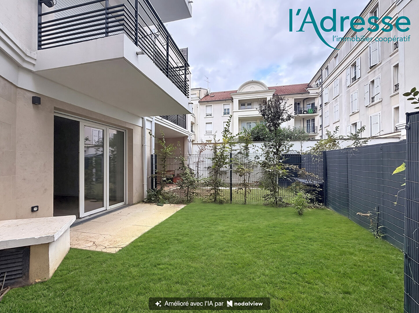 Noisy-le-Grand (93) 279 000 € Appartement 3 pièces , 2 chambres 60.00 m² Avec jardin, terrasse