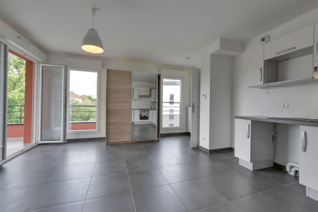 Appartement NOISY LE GRAND (93160) 1 pièce 31.71 m²