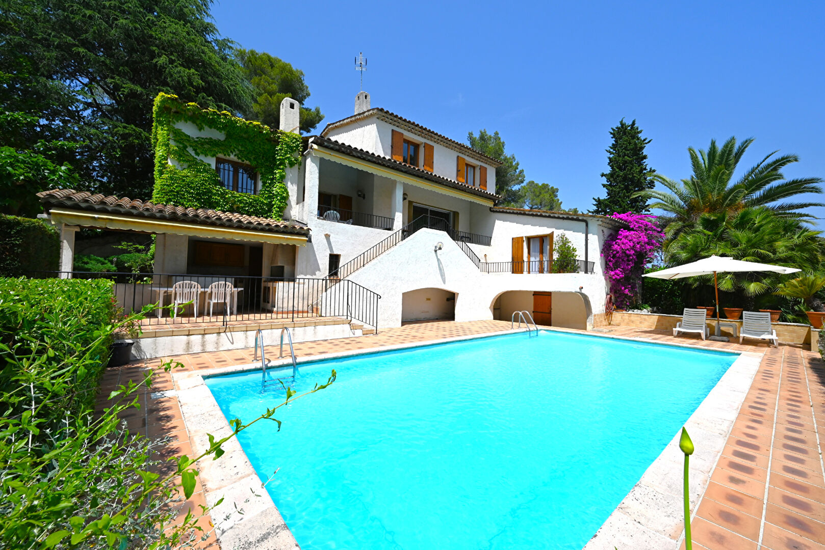 Maison LE ROURET (06650) 7 pièces 197.00 m²