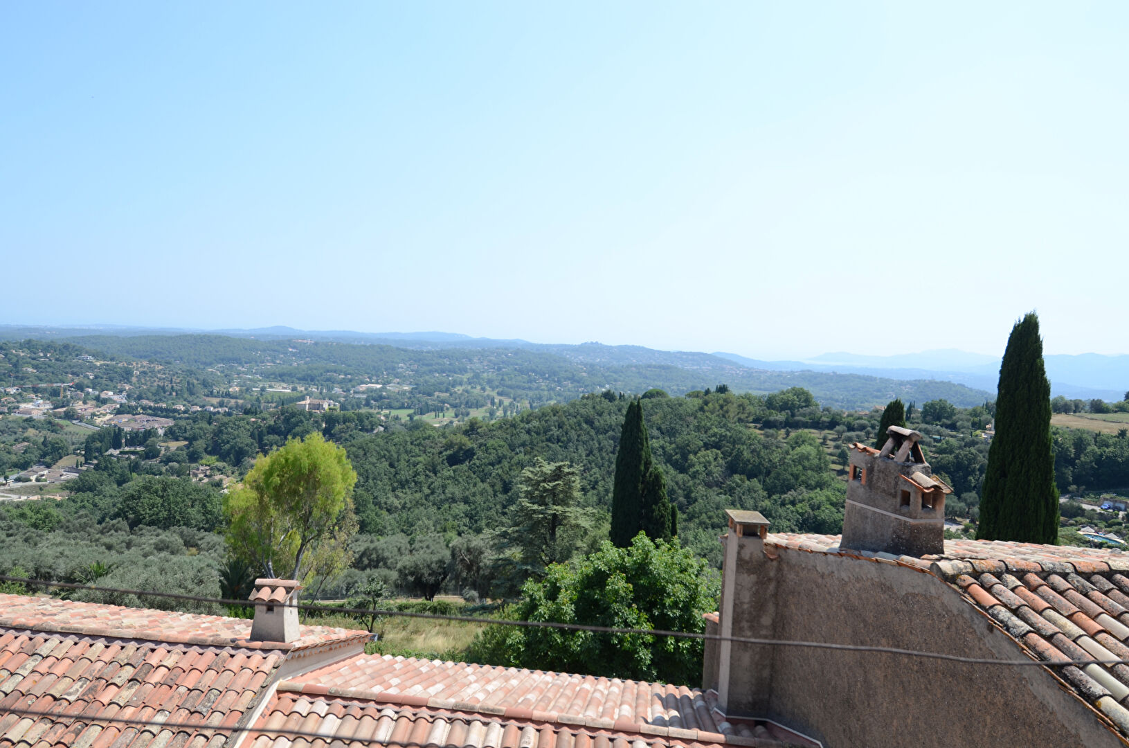 Maison de village CHATEAUNEUF GRASSE (06740) 4 pièces 106.00 m²