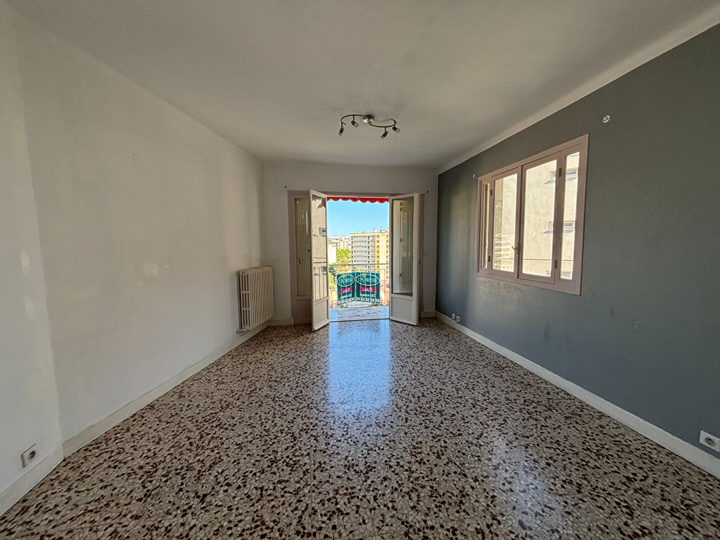 Appartement Nice (06100) 2 pièces 47.50 m²