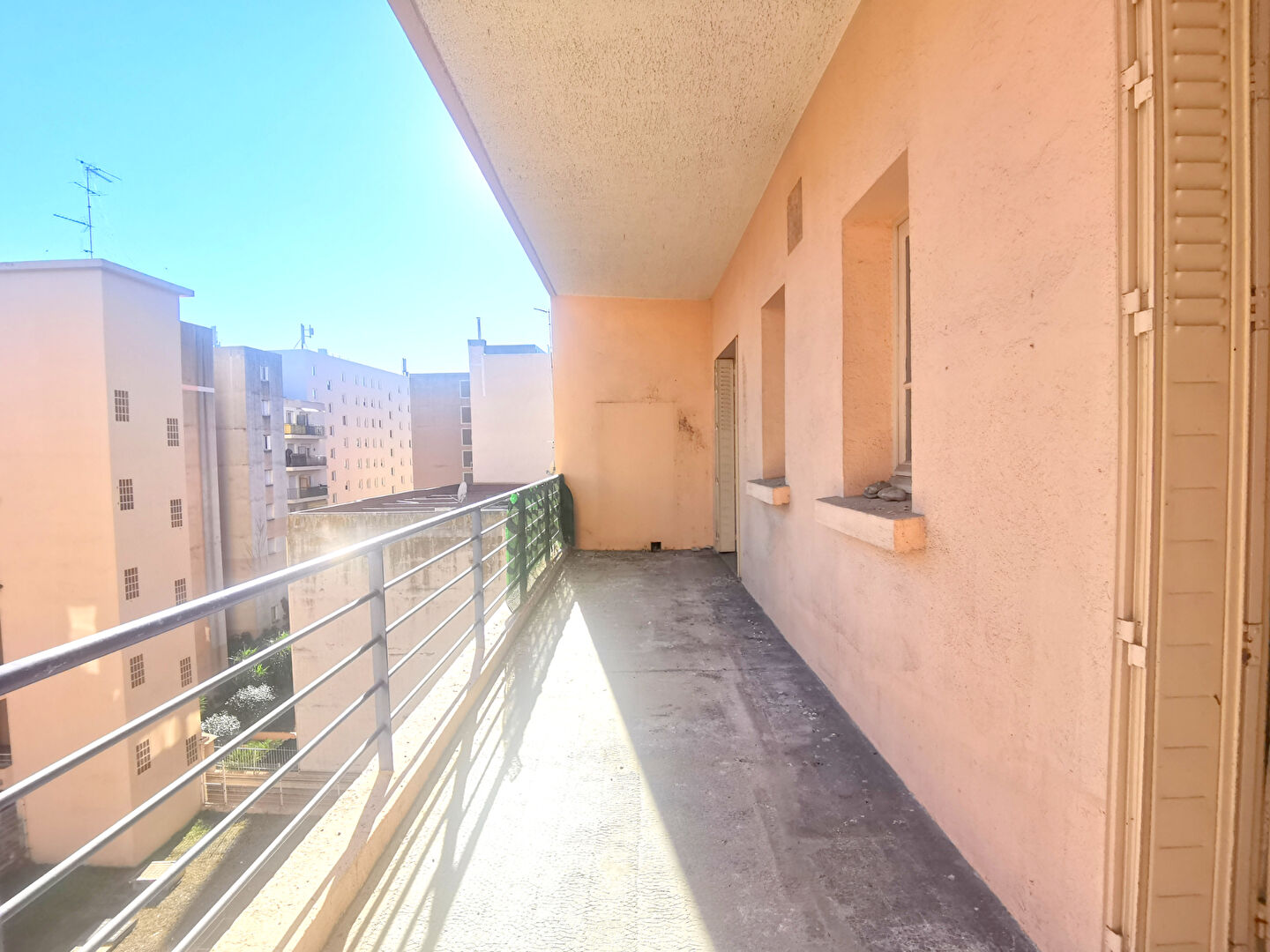 Appartement Nice (06200) 2 pi&egrave;ces 40.43 m&sup2;