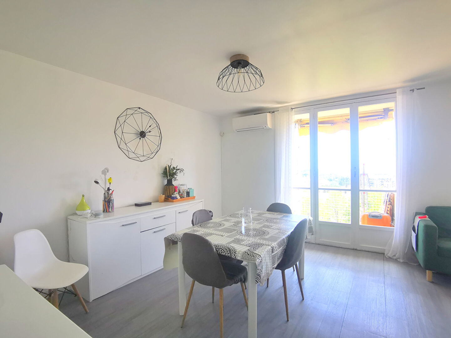 Appartement Nice (06100) 3 pi&egrave;ces 64.07 m&sup2;