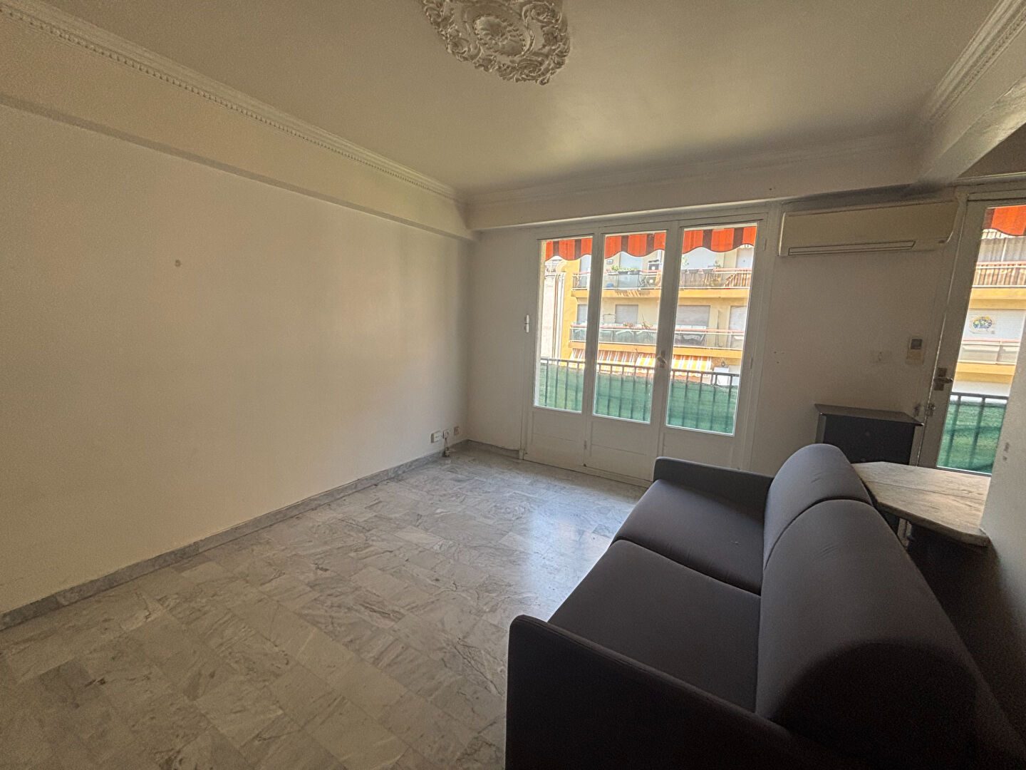 Appartement NICE (06100) 1 pi&egrave;ce 27.75 m&sup2;