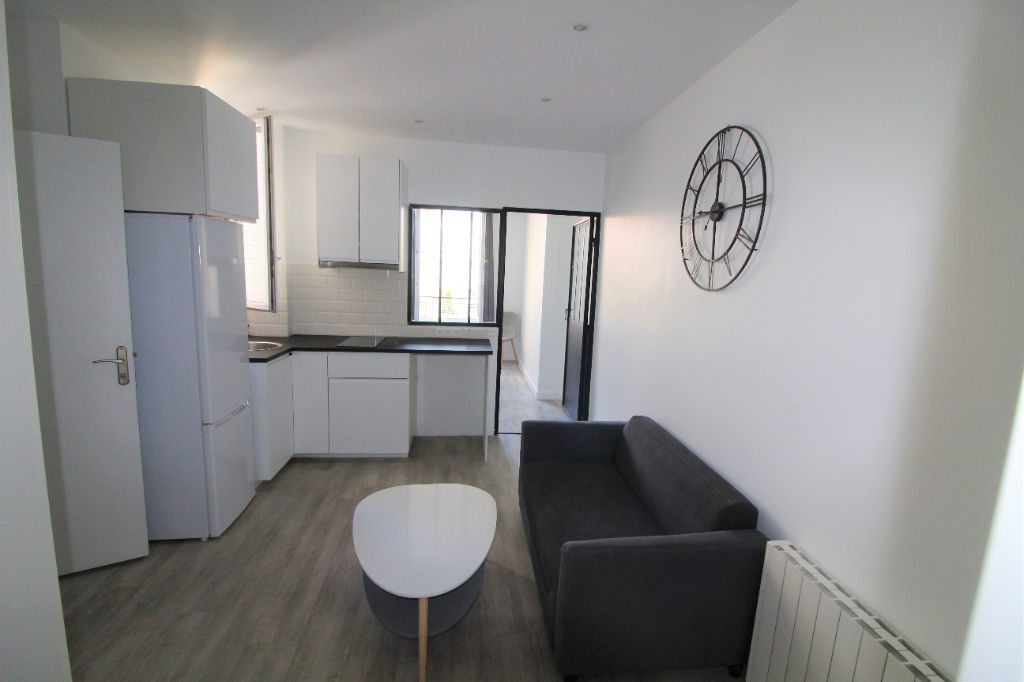 Appartement SURESNES (92150) 2 pièces 24.82 m²