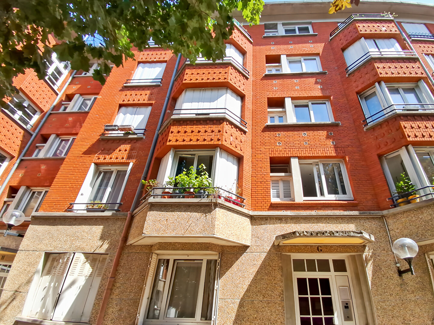 Appartement SURESNES (92150) 2 pièces 47.83 m²