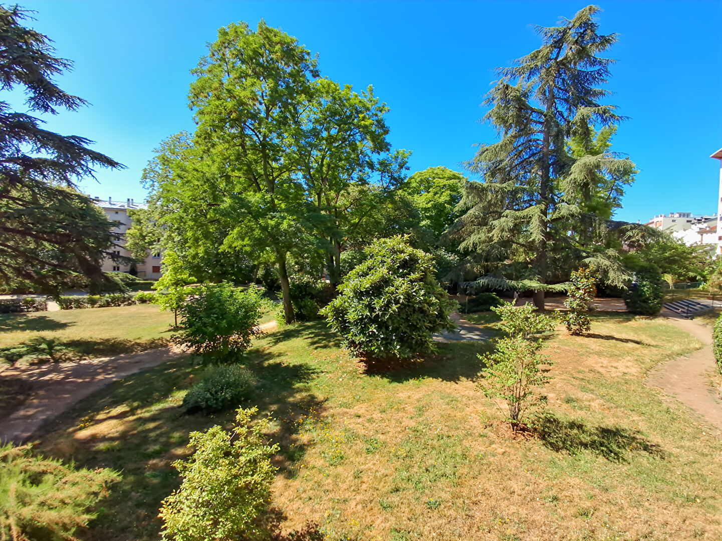 Appartement SURESNES (92150) 7 pièces 127.55 m²