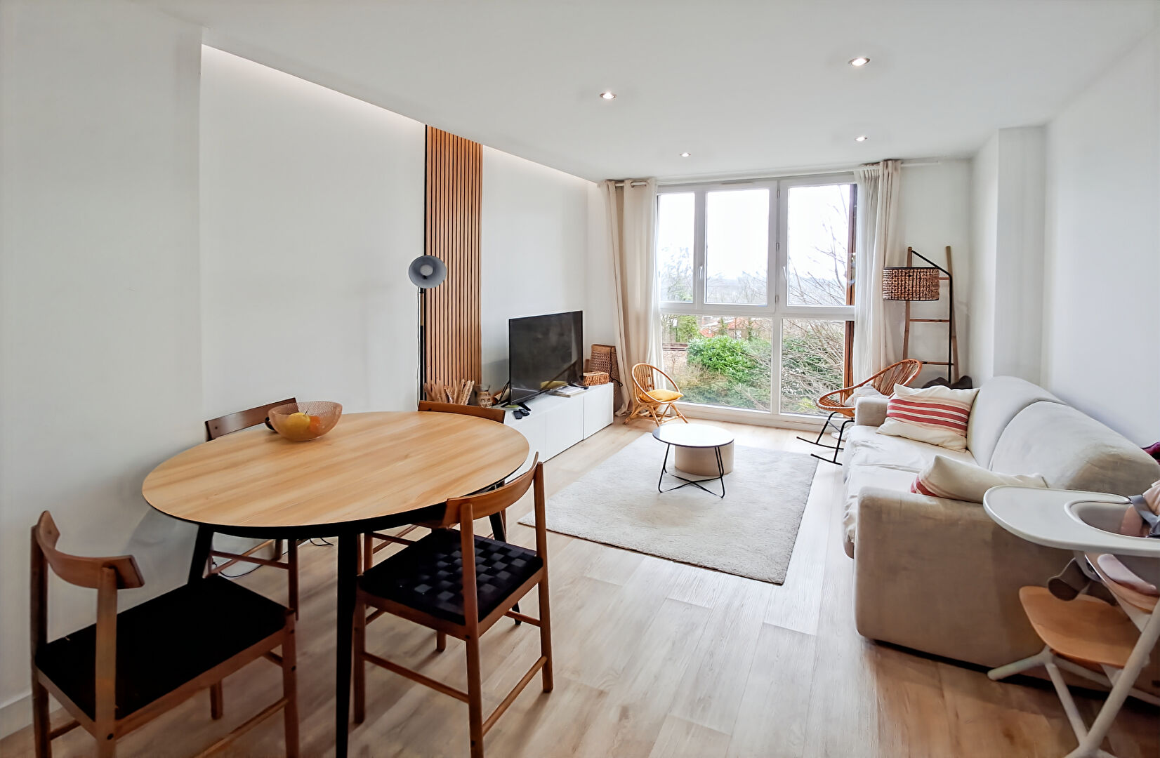 Appartement SURESNES (92150) 3 pièces 61.60 m²