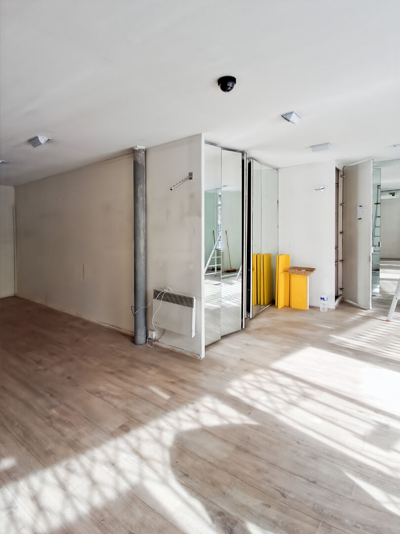 Local commercial SURESNES (92150) 45.00 m²