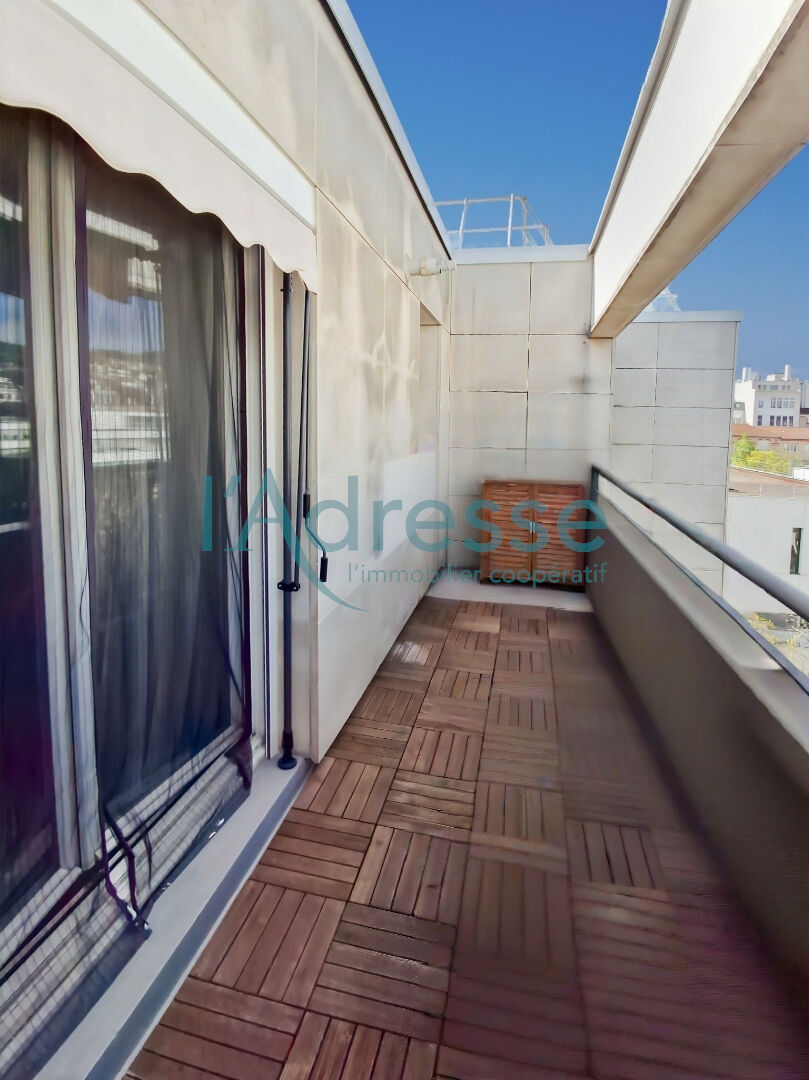 Appartement SURESNES (92150) 2 pi&egrave;ces 48.06 m&sup2;