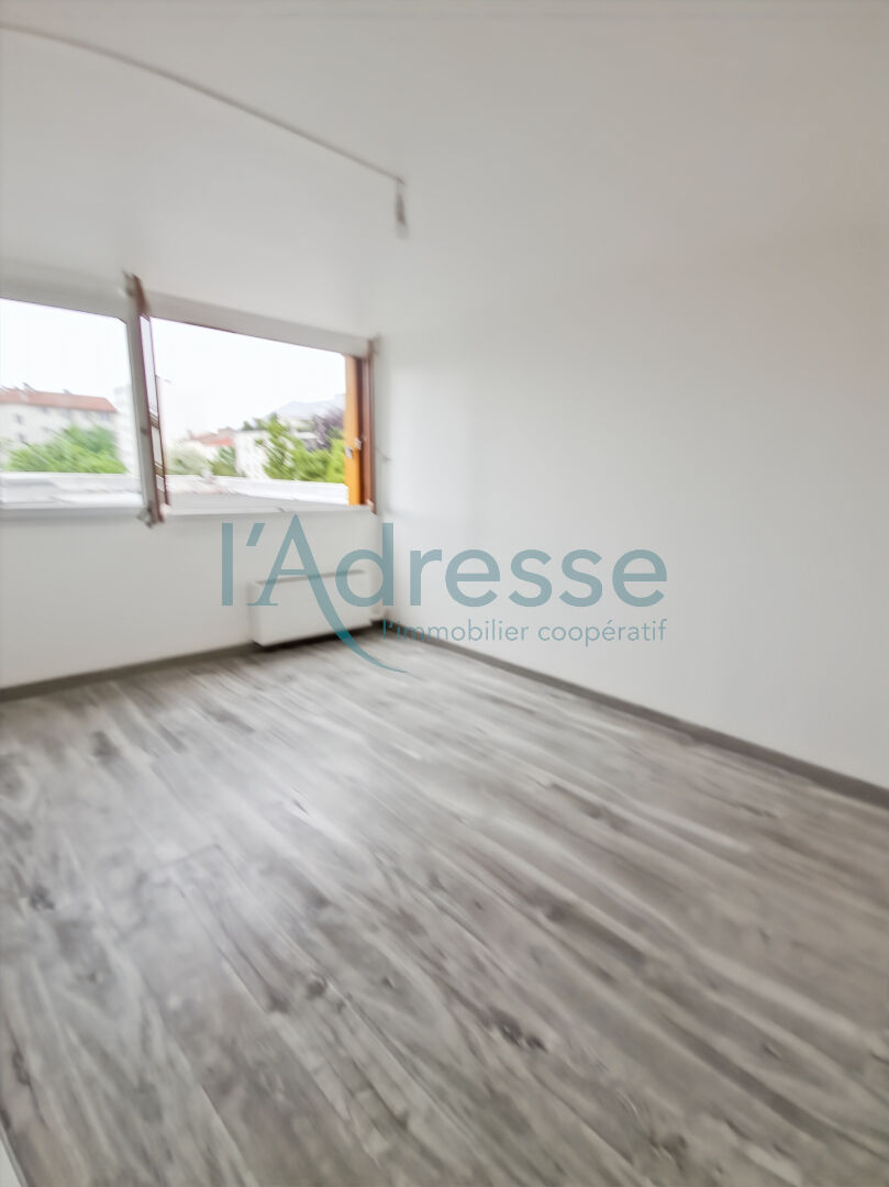 Appartement NANTERRE (92000) 1 pi&egrave;ce 25.86 m&sup2;