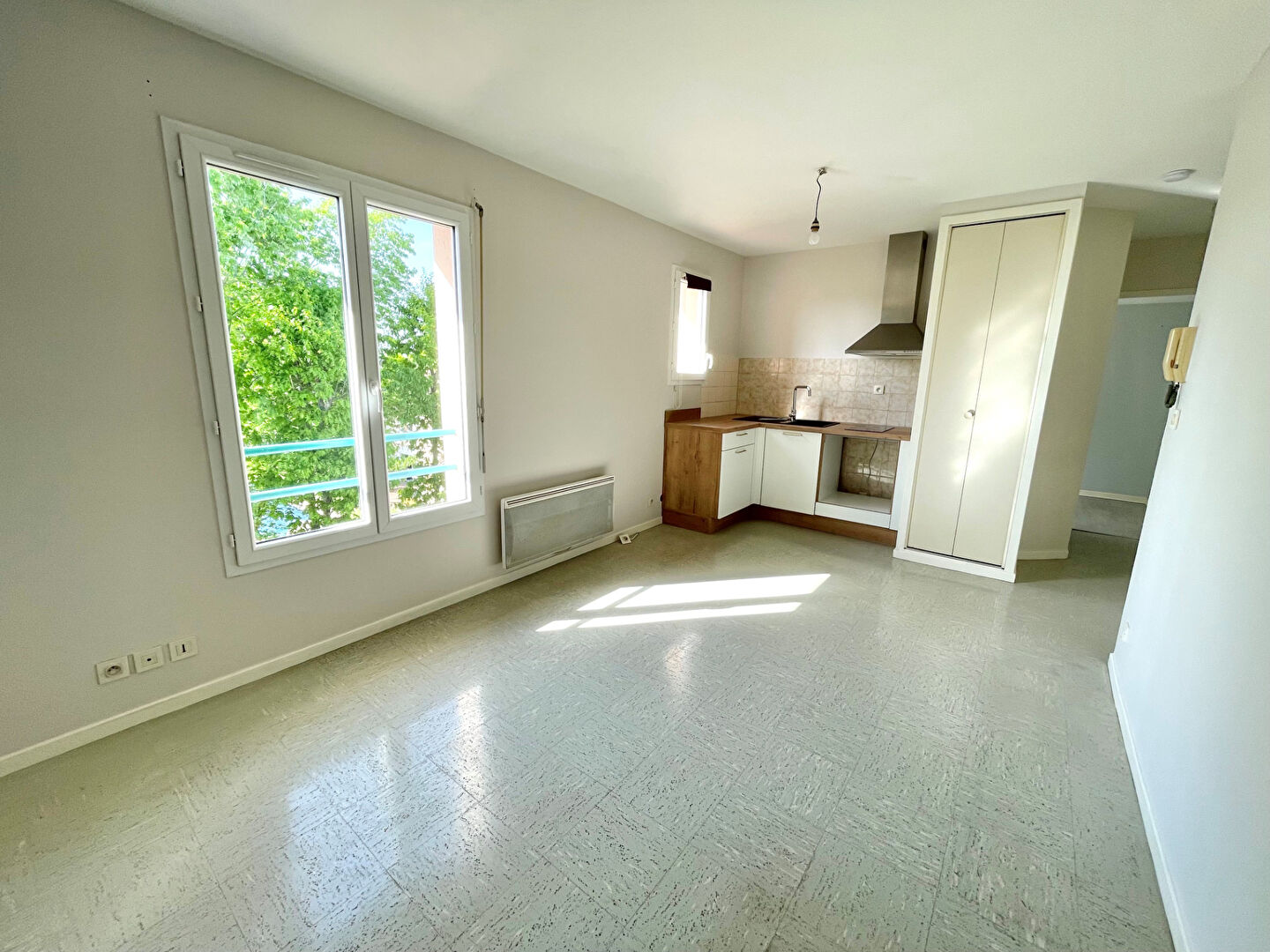 Appartement L ISLE JOURDAIN (32600) 2 pi&egrave;ces 33.72 m&sup2;