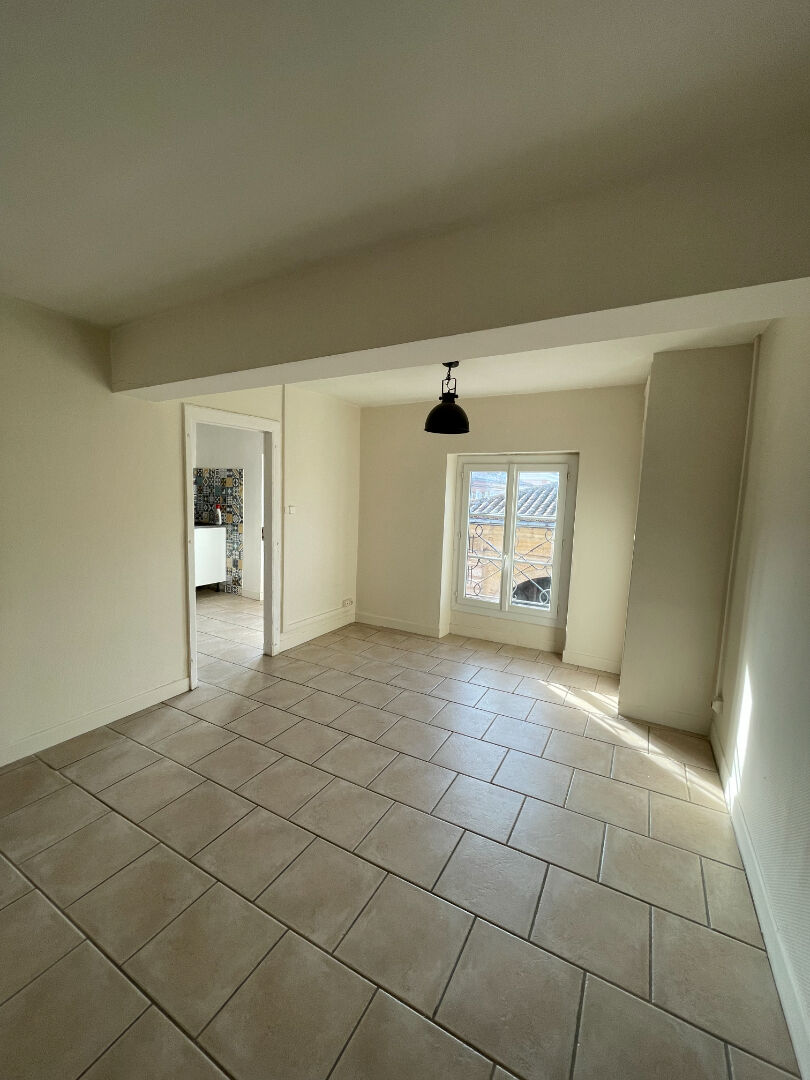 Appartement L ISLE JOURDAIN (32600) 2 pi&egrave;ces 49.99 m&sup2;