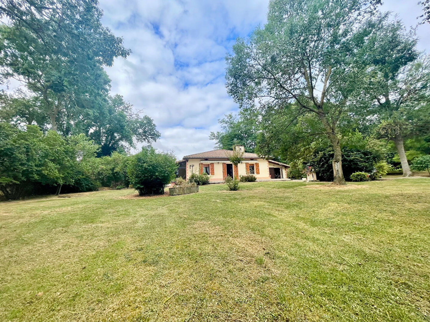 Maison L ISLE JOURDAIN (32600) 4 pièces 100.00 m²
