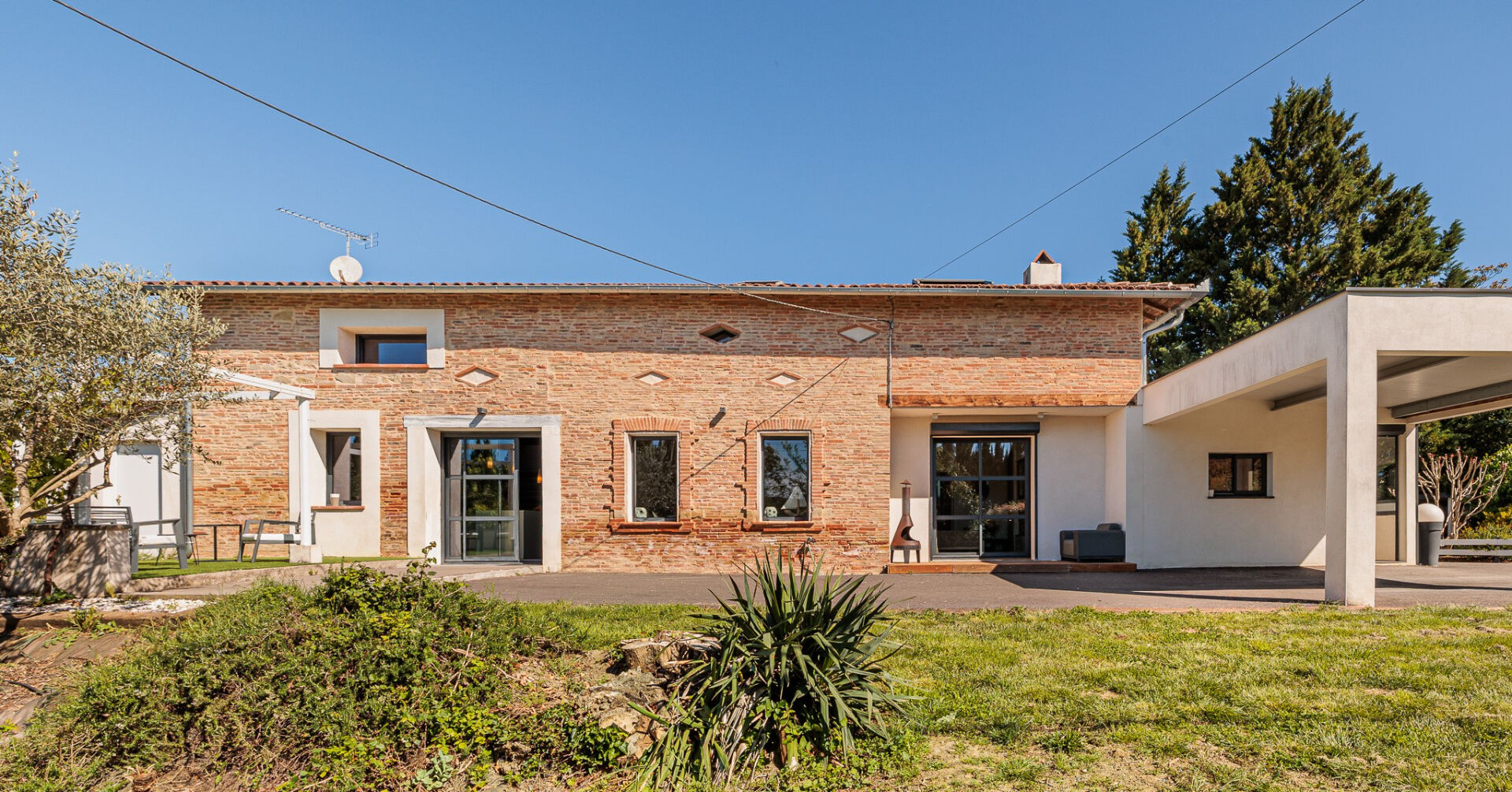 Maison LE CASTERA (31530) 7 pi&egrave;ces 270.00 m&sup2;