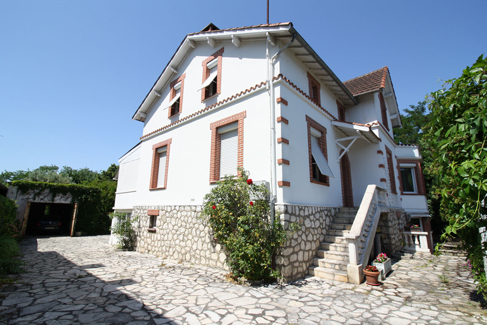 Maison MONTAUBAN (82000) 7 pi&egrave;ces 240.00 m&sup2;