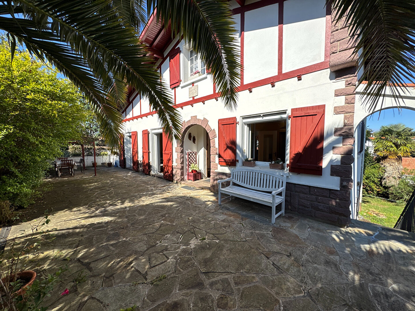 Maison CIBOURE (64500) 9 pièces 260.00 m²