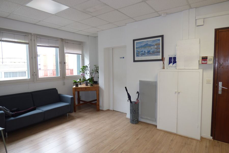 Bureaux SAINT JEAN DE LUZ (64500) 6 pi&egrave;ces 122.00 m&sup2;