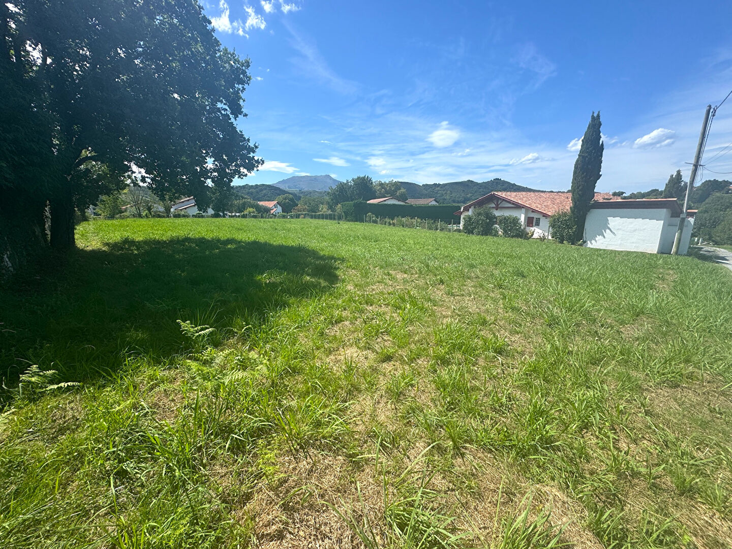 Terrain SAINT PEE SUR NIVELLE (64310) 2000.00 m&sup2;