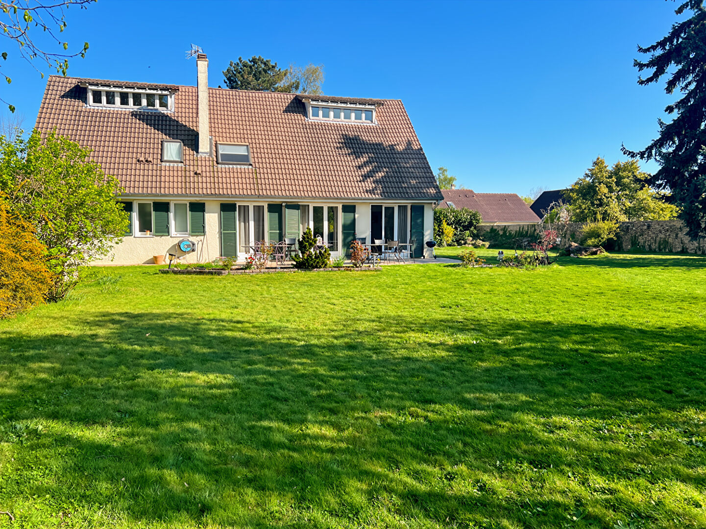Maison GOMETZ LA VILLE (91400) 10 pièces 220.00 m²