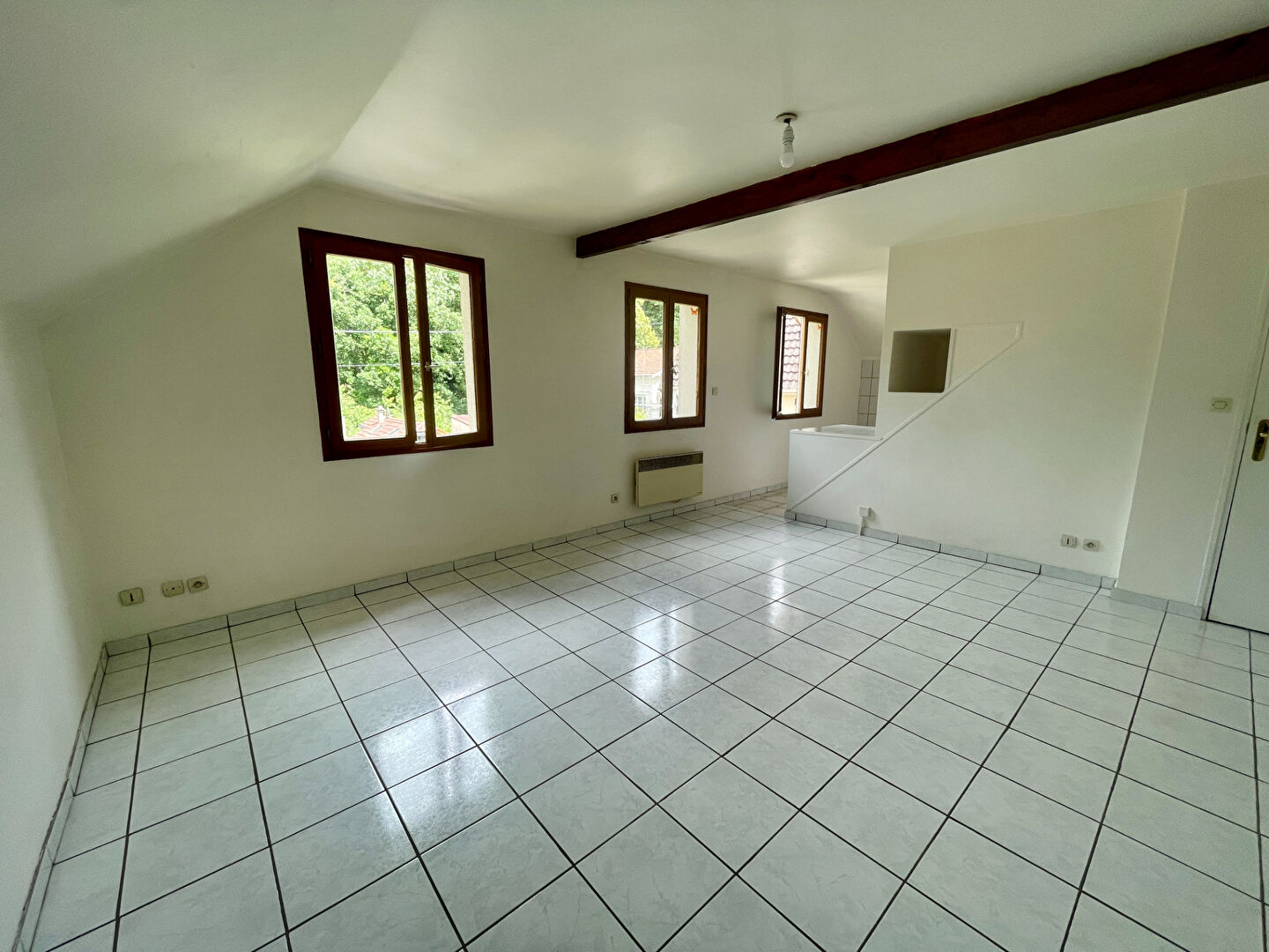 Appartement BURES SUR YVETTE (91440) 1 pi&egrave;ce 32.00 m&sup2;