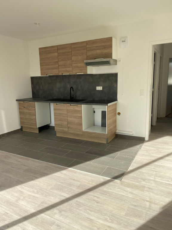 à 9 km de Aulnay-sous-Bois 1 178 € / mois cc Appartement 3 pièces , 2 chambres 53.85 m² Avec balcon Voir le bien