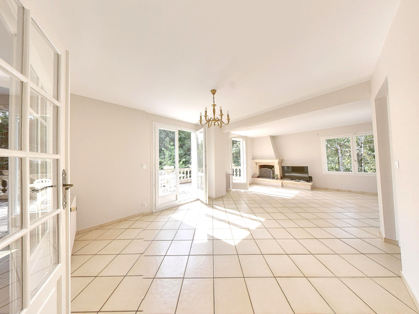 Maison BRY SUR MARNE (94360) 6 pi&egrave;ces 156.00 m&sup2;