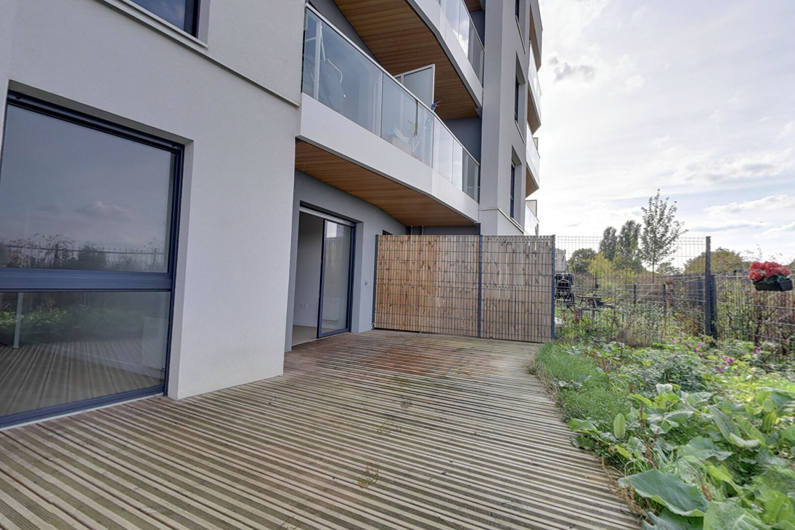 Bry-sur-Marne (94) 960 € / mois cc Appartement 2 pièces , 1 chambre 40.02 m² Avec jardin, terrasse Voir le bien