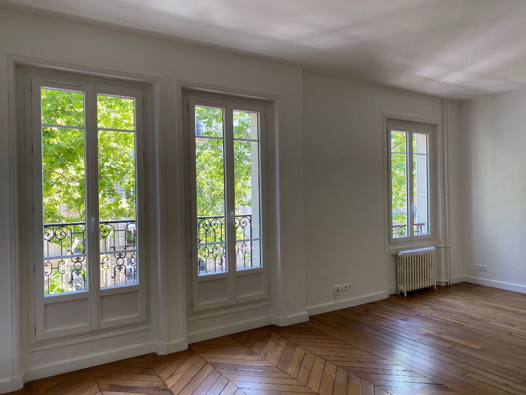 Appartement PARIS (75017) 2 pi&egrave;ces 52.68 m&sup2;