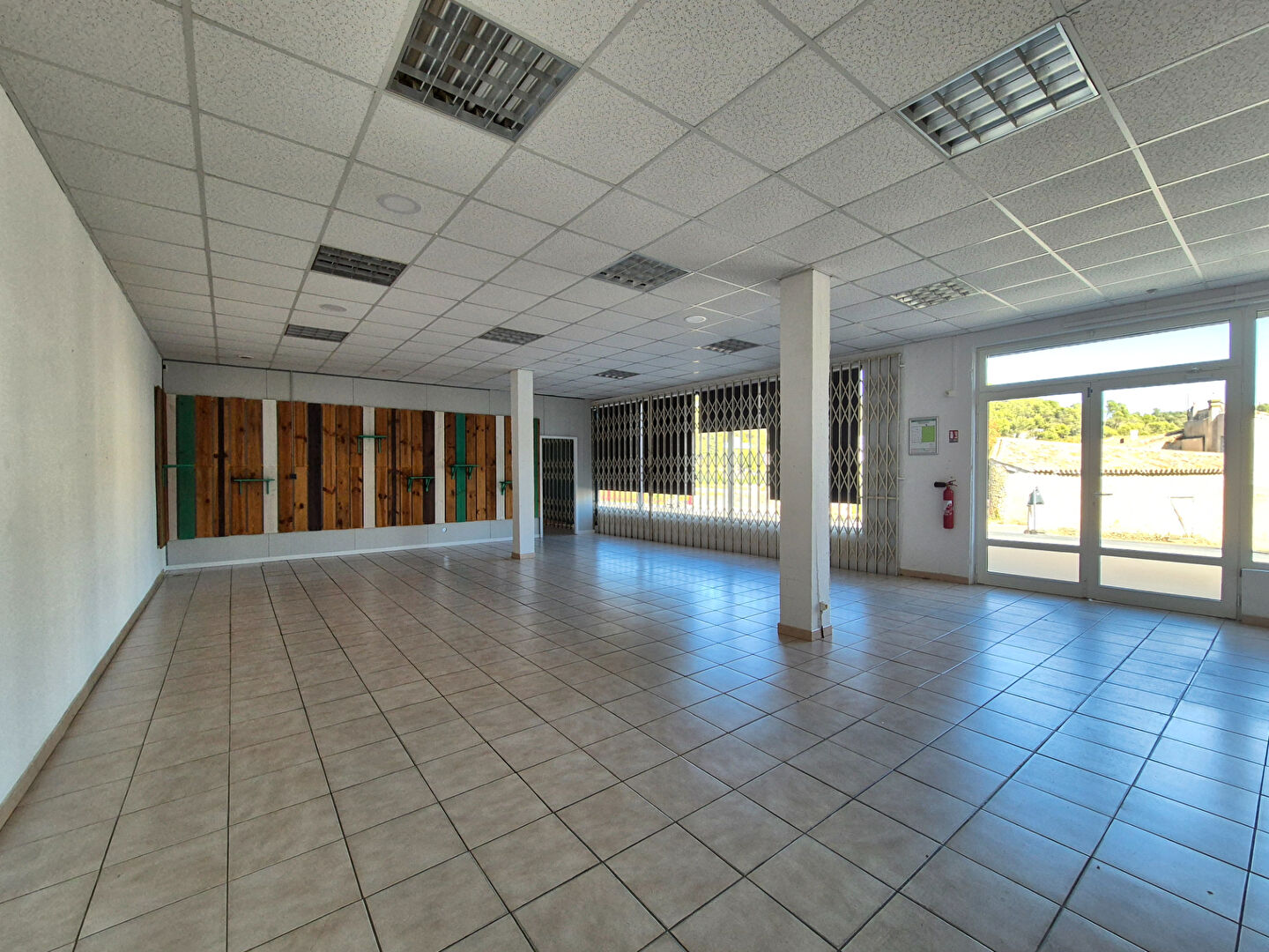 Local commercial saint HILAIRE (11250) 3 pi&egrave;ces 133.90 m&sup2;