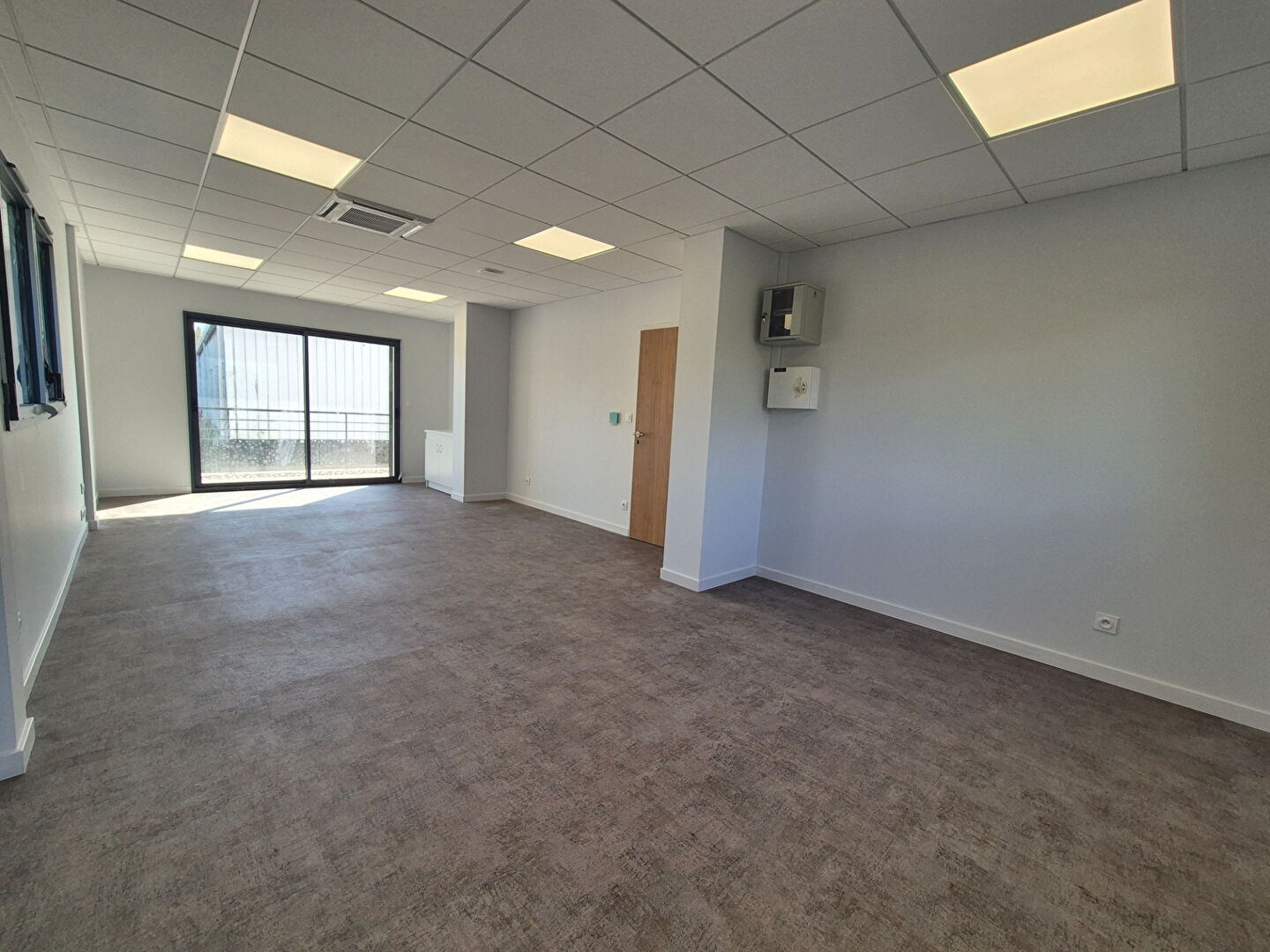 Bureaux LIMOUX (11300) 2 pièces 33.95 m²