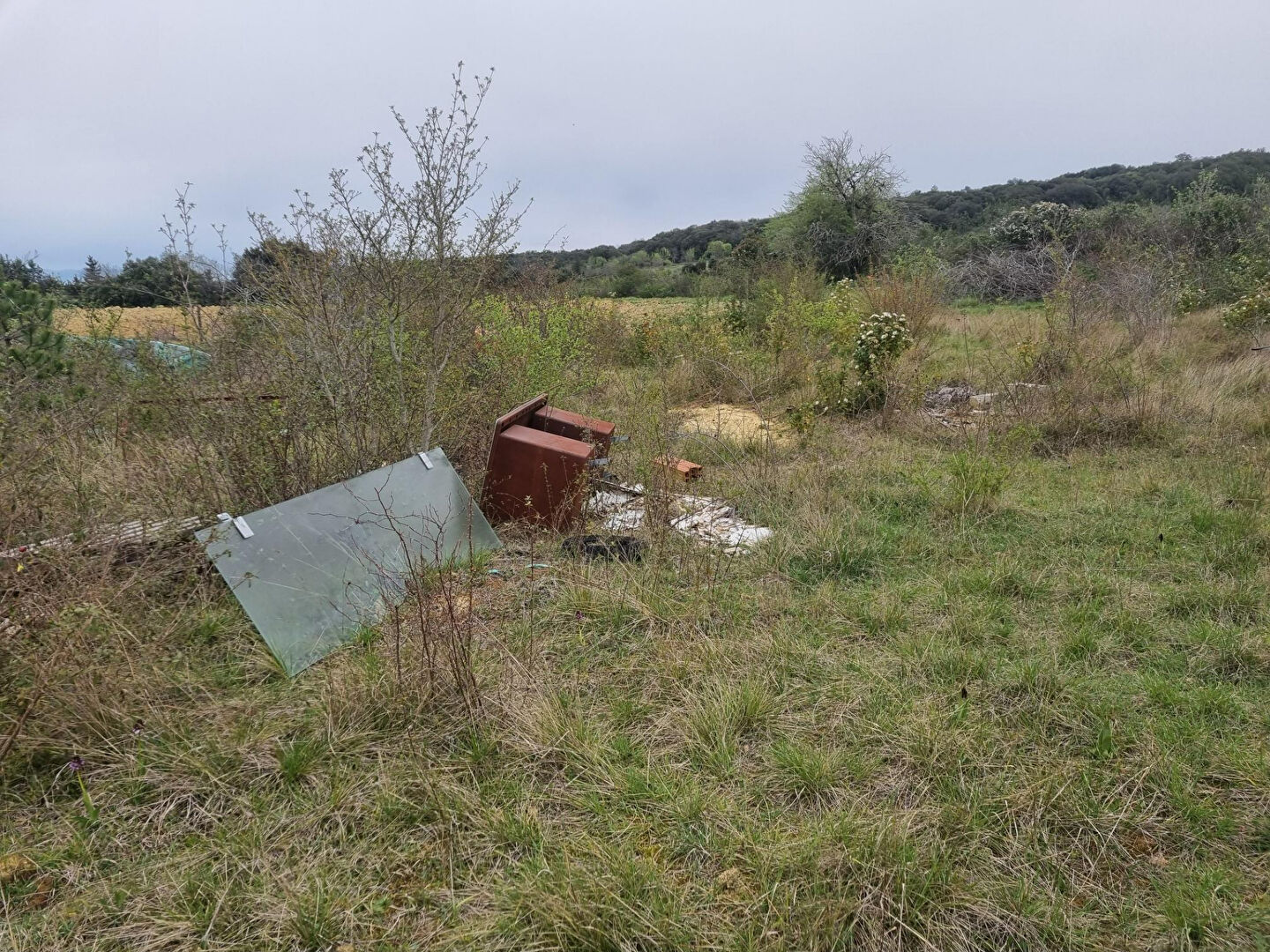 Terrain VILLEBAZY (11250) 1627.00 m&sup2;