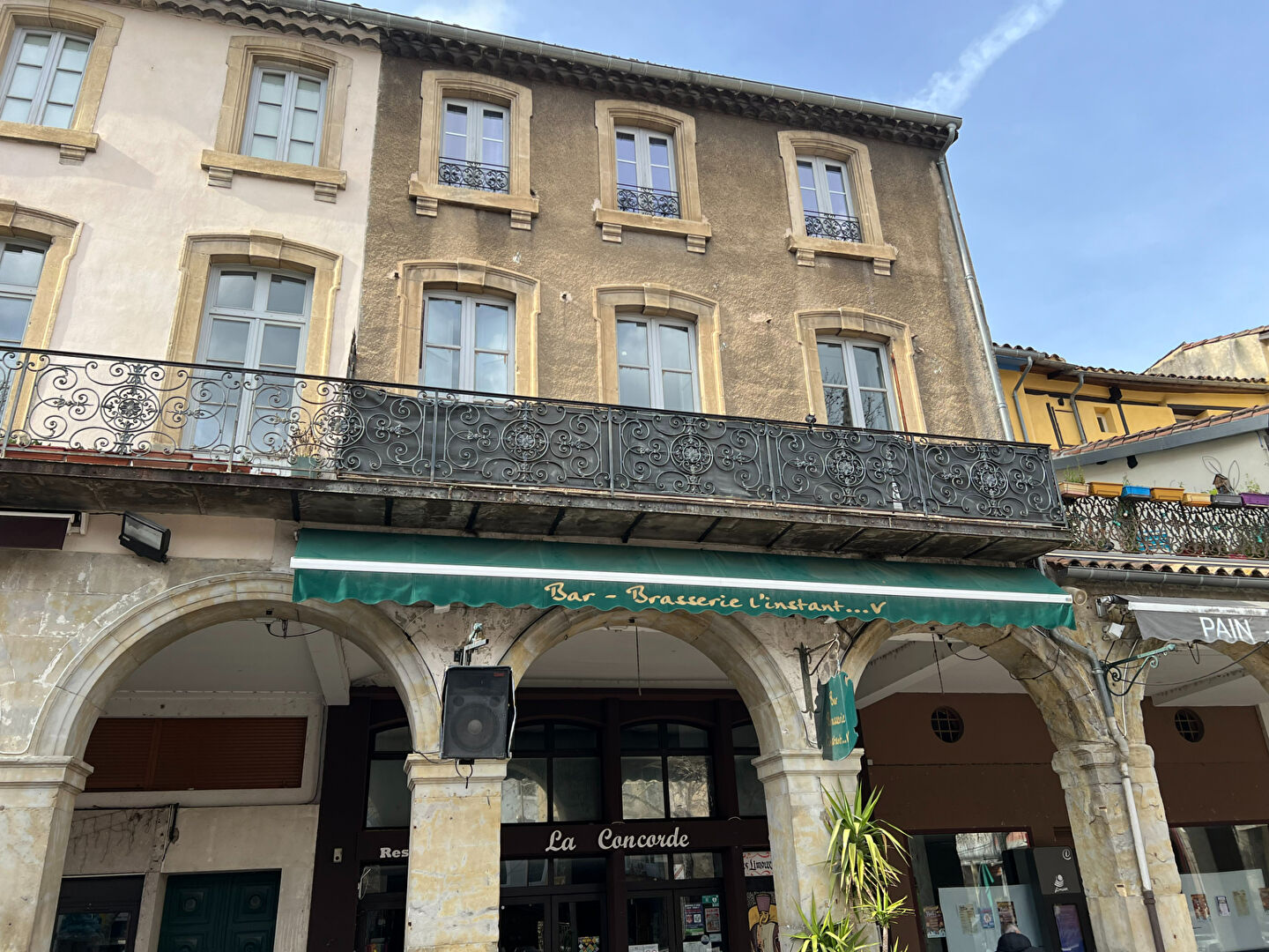 Immeuble LIMOUX (11300) 17 pi&egrave;ces 415.75 m&sup2;