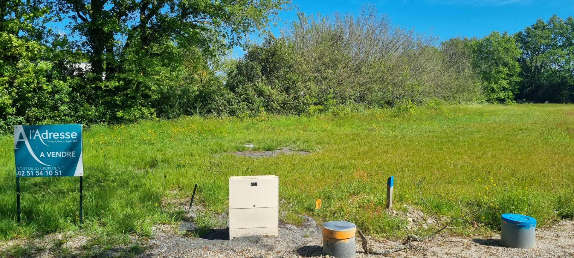 Terrain COMMEQUIERS (85220) 667.00 m²