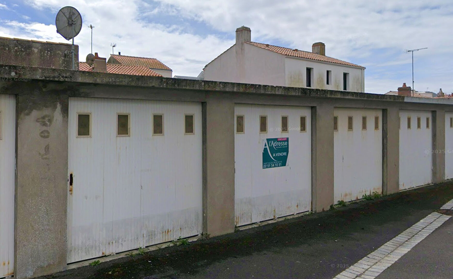 Parking / box SAINT GILLES CROIX DE VIE (85800) 16.00 m&sup2;