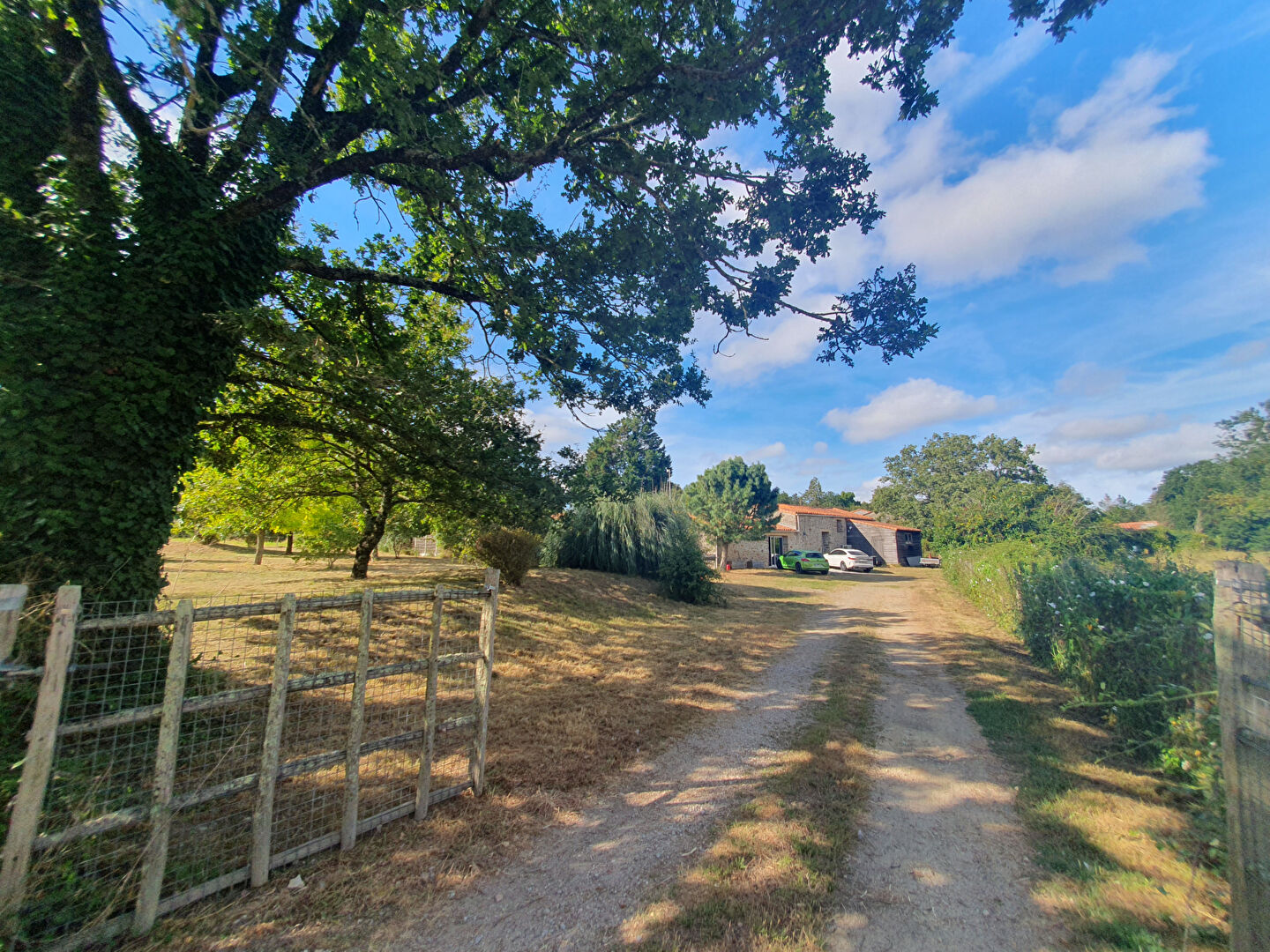Longère AIZENAY (85190) 5 pièces 166.00 m²