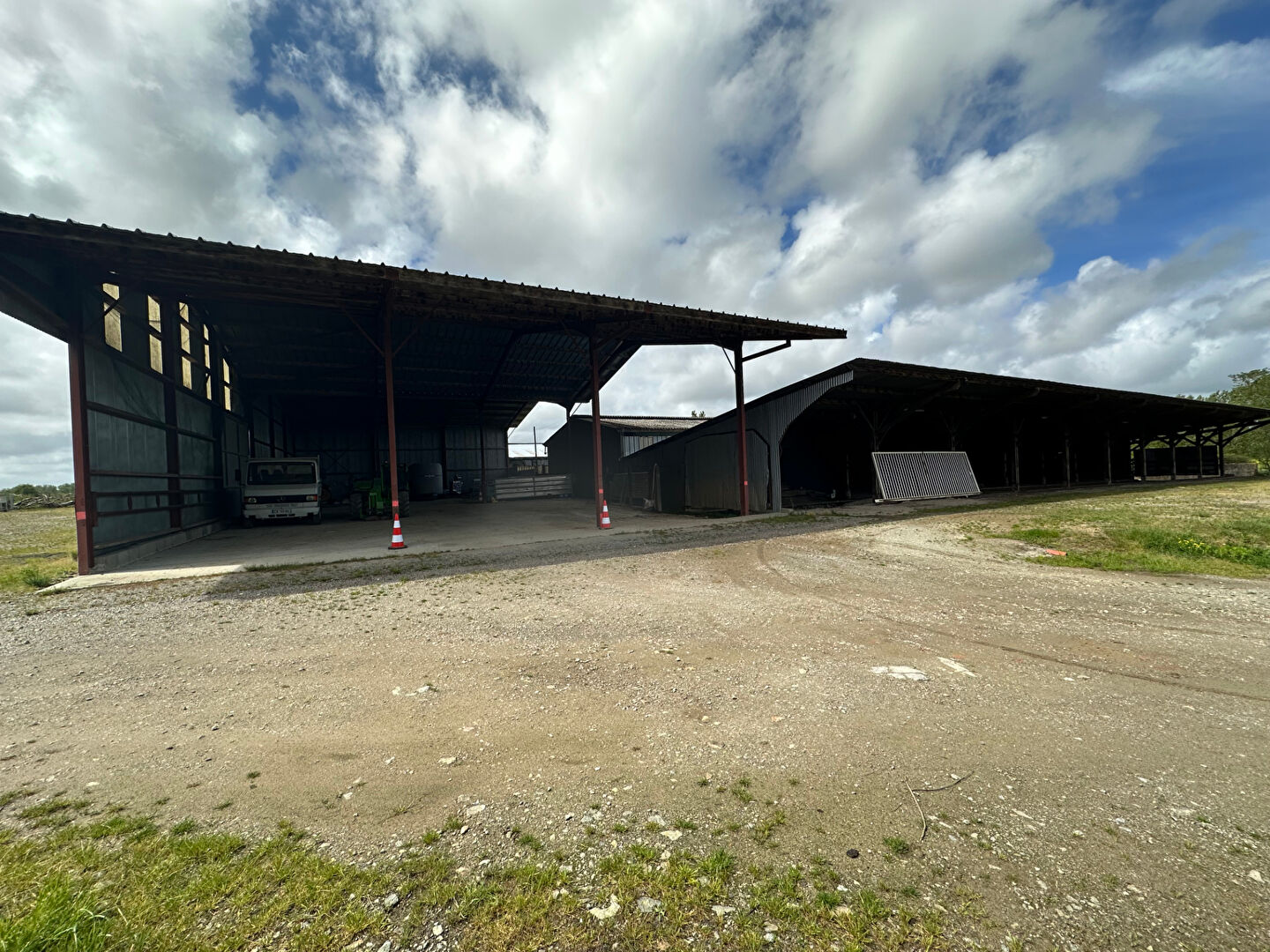 Domaine agricole MACHE (85190)