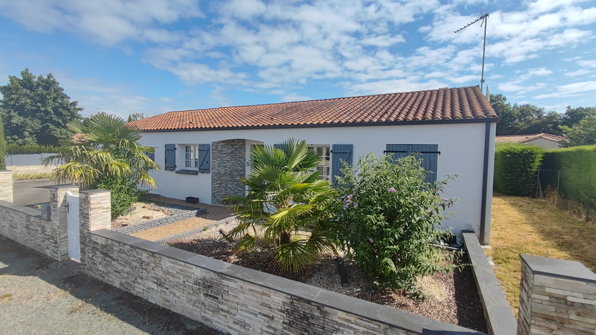 Maison LA GENETOUZE (85190) 7 pièces 181.00 m²