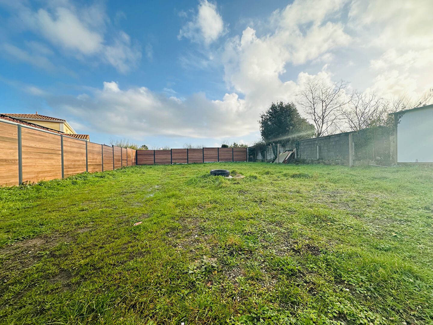 Terrain LE FENOUILLER (85800) 300.00 m&sup2;