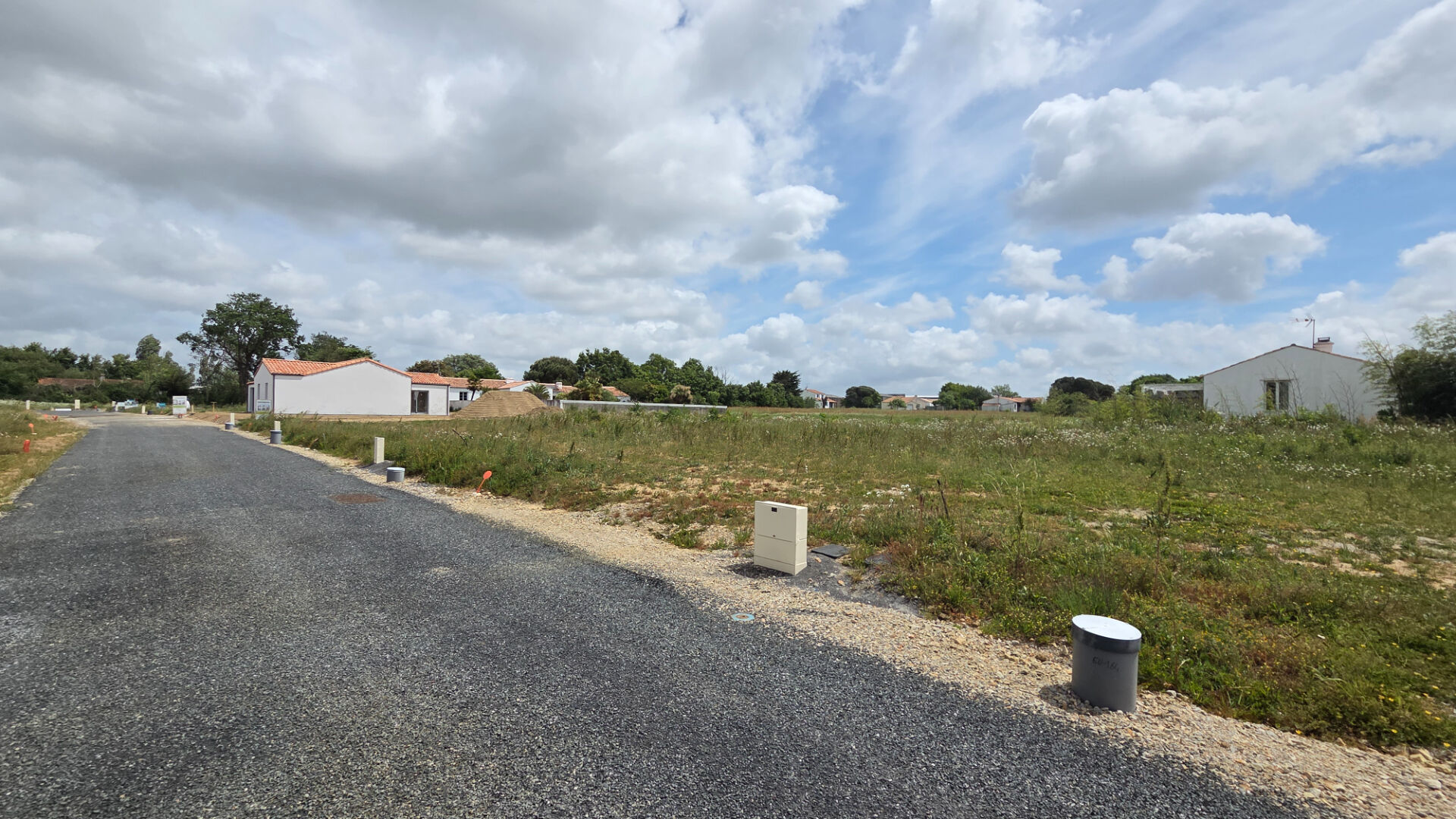 Terrain LE FENOUILLER (85800) 363.00 m&sup2;