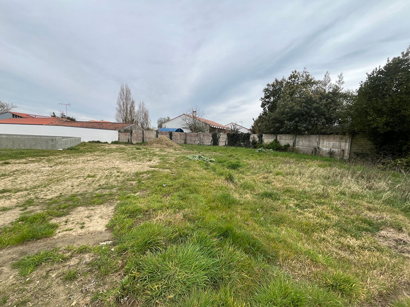 Terrain LE FENOUILLER (85800) 593.00 m²