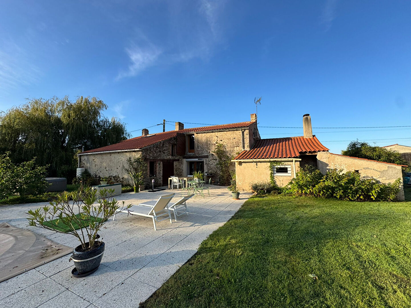 Maison LA CHAPELLE HERMIER (85220) 7 pièces 180.00 m²