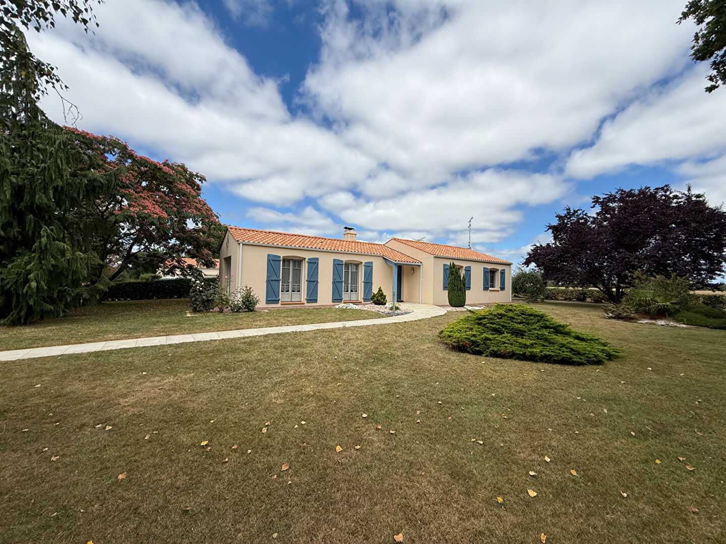 Maison COMMEQUIERS (85220) 6 pièces 177.00 m²